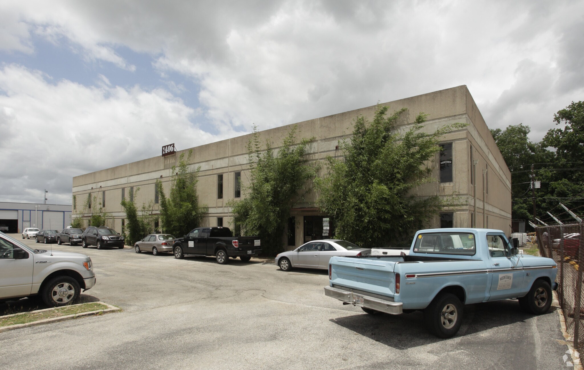 1406 Smith Rd, Austin, TX à louer Photo principale– Image 1 sur 8