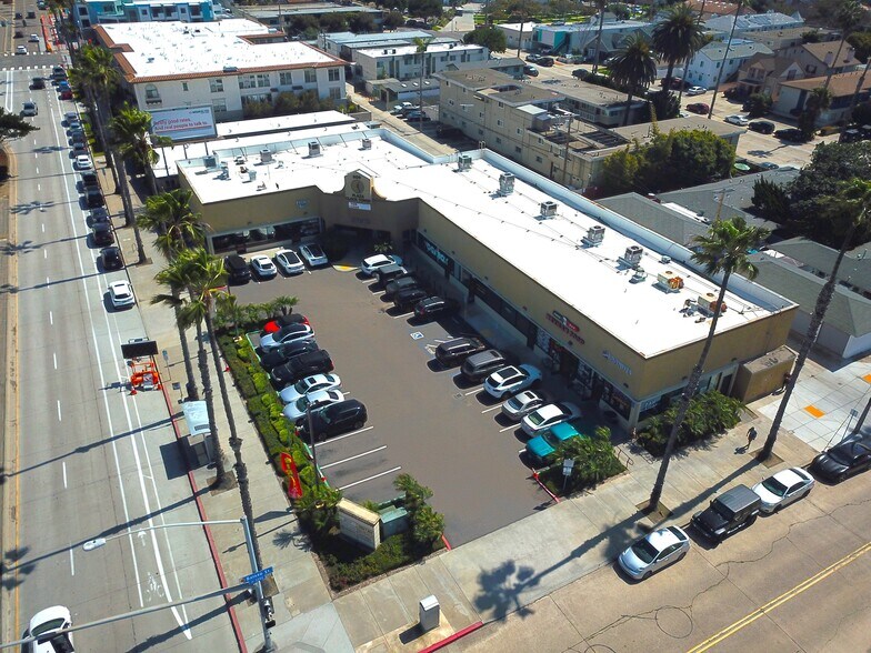 909 Grand Ave, San Diego, CA à louer - Photo de l’immeuble – Image 3 sur 12