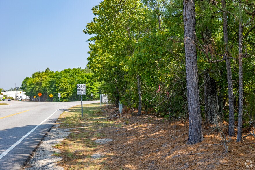 Kitti Wake Drive & Two Notch Road, Lexington, SC à vendre - Photo principale – Image 1 sur 5