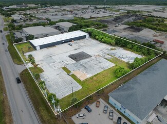 Plus de détails pour 3904 S Selvitz Rd, Fort Pierce, FL - Industriel/Logistique à vendre