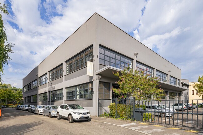 Plus de détails pour 24 Avenue Joannès Masset, Lyon - Bureau à louer