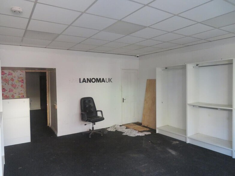 31 Market St, Oldham à louer - Photo de l’immeuble – Image 3 sur 4