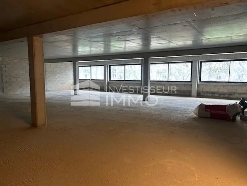 Bureau dans Montrouge à vendre Photo intérieure– Image 1 sur 2