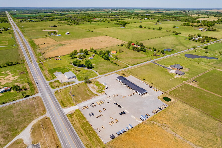 26091 OK-51, Wagoner, OK à vendre - Photo de l’immeuble – Image 2 sur 40