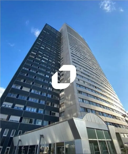 Bureau dans Courbevoie à vendre - Photo de l’immeuble – Image 2 sur 11