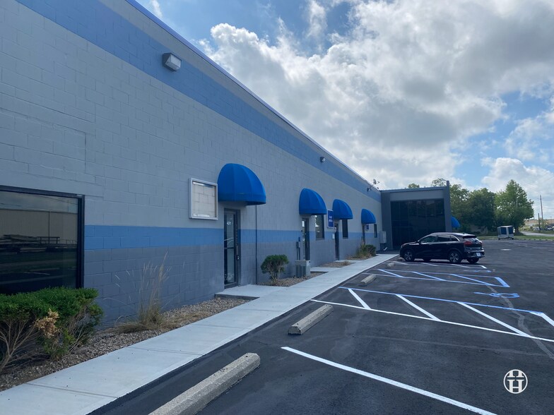 4351-4375 Sellers St, Indianapolis, IN à louer - Photo de l’immeuble – Image 3 sur 3