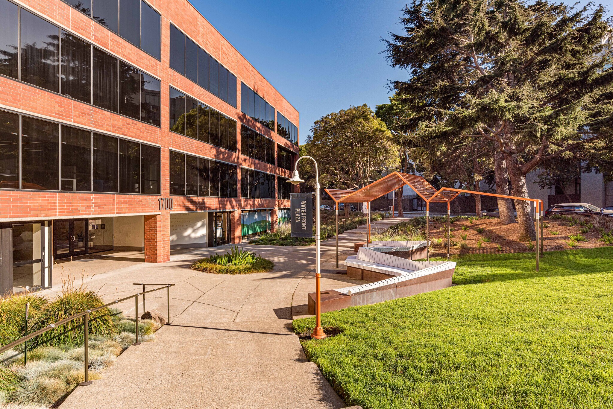 1700 Montgomery St, San Francisco, CA à louer Photo principale– Image 1 sur 37