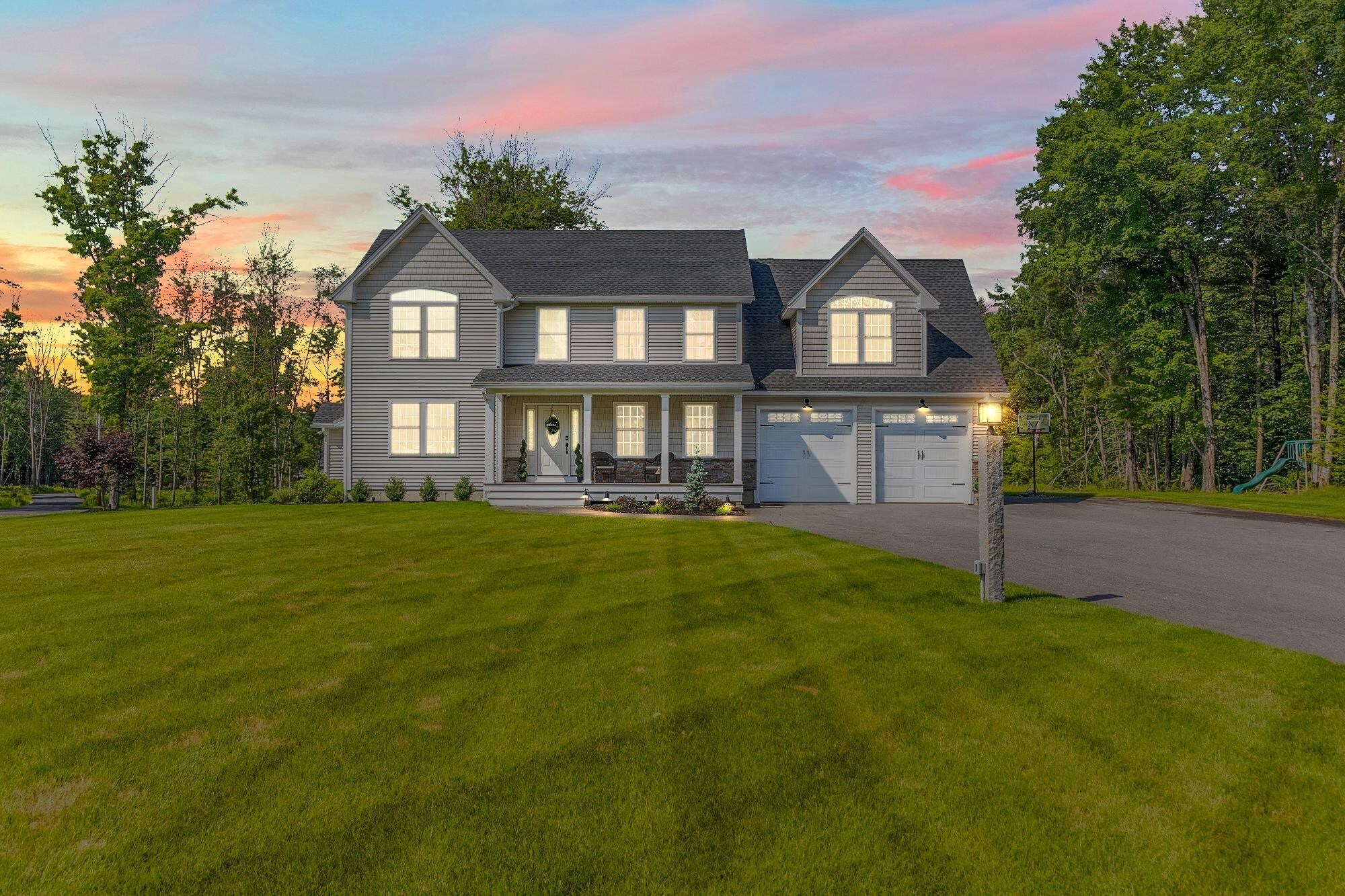 83 King Rd, Chichester, NH à vendre Photo principale– Image 1 sur 27