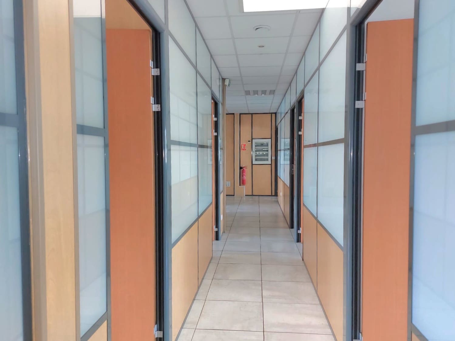 Rue De Hyères, Six-Fours-les-Plages à louer Photo intérieure– Image 1 sur 6