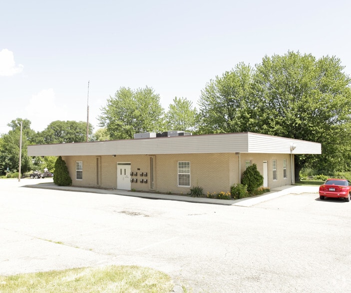 96 N Gratiot Ave, Mount Clemens, MI à louer - Photo principale – Image 1 sur 4