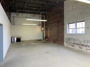 311 Jesse Jewell Pky, Gainesville, GA à louer Photo intérieure– Image 1 sur 7