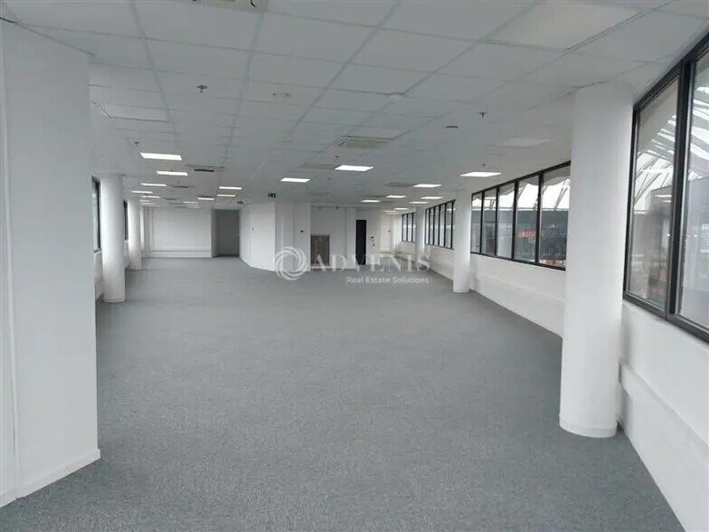 Bureau dans Lille à louer - Photo de l’immeuble – Image 3 sur 10