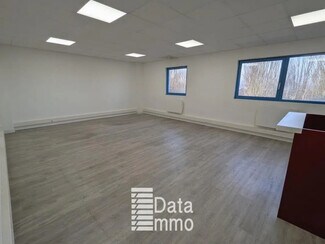 Plus de détails pour 3 Rue Niels Bohr, Saint-Thibault-des-Vignes - Bureau à louer