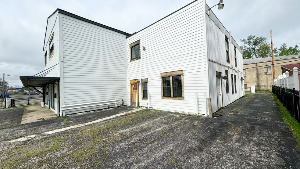 2709 Westerville Rd, Columbus, OH à vendre - Photo de l’immeuble – Image 3 sur 80