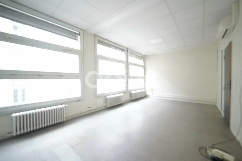 Bureau dans Lyon à louer Photo de l’immeuble– Image 1 sur 18