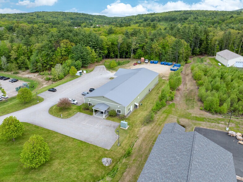 359 Hounsell Ave, Gilford, NH à vendre - Photo de l’immeuble – Image 2 sur 35