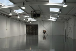 Plus de détails pour Dominion Way, Worthing - Industriel/Logistique à louer