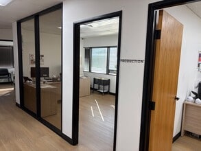 22801 Ventura Blvd, Woodland Hills, CA à louer Photo intérieure– Image 1 sur 3