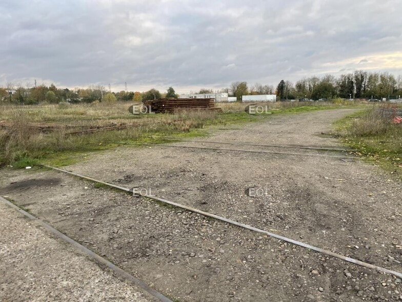 Terrain dans Persan à louer - Plan de site – Image 3 sur 3
