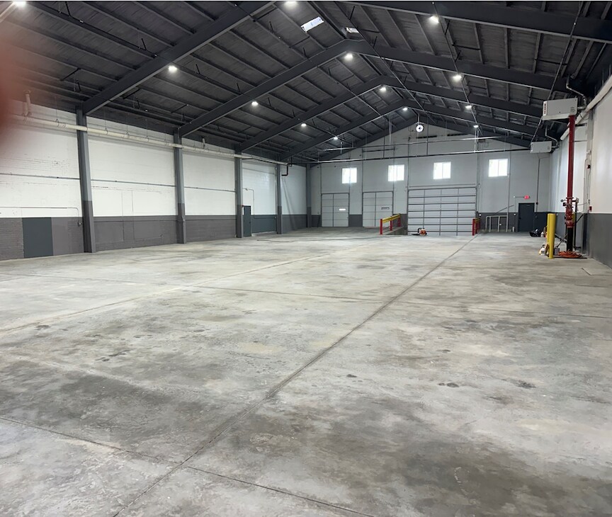 902 Grace st, Elgin, IL à louer Photo principale– Image 1 sur 7