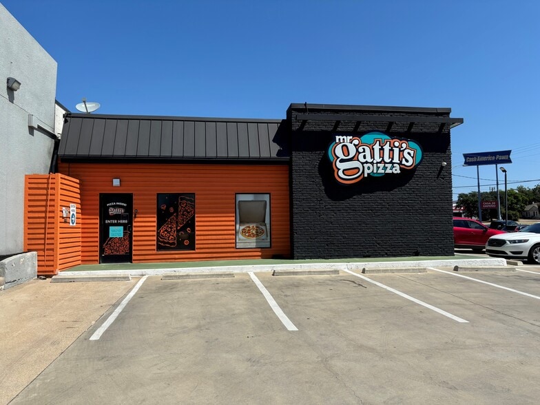 2812 Horne St, Fort Worth, TX à louer - Photo de l’immeuble – Image 3 sur 8