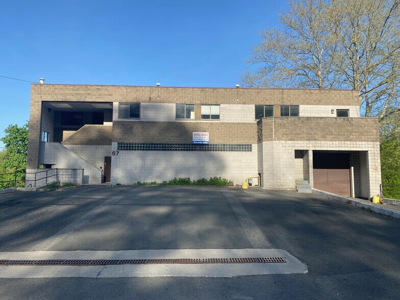 67 Lafayette Ave, North White Plains, NY à louer - Photo de l’immeuble – Image 1 sur 2