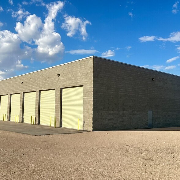 1881 S Redline Ave, Odessa, TX à louer - Photo de l’immeuble – Image 3 sur 35