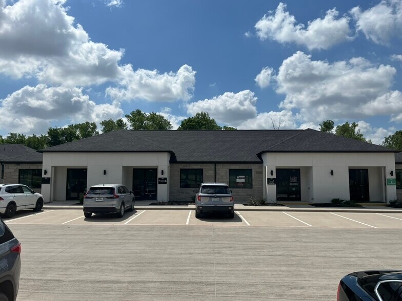 3951 Alma Rd, McKinney, TX à louer - Photo de l’immeuble – Image 3 sur 14