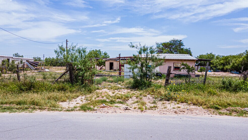 309 Main ave, Laredo, TX à louer - Autre – Image 2 sur 12