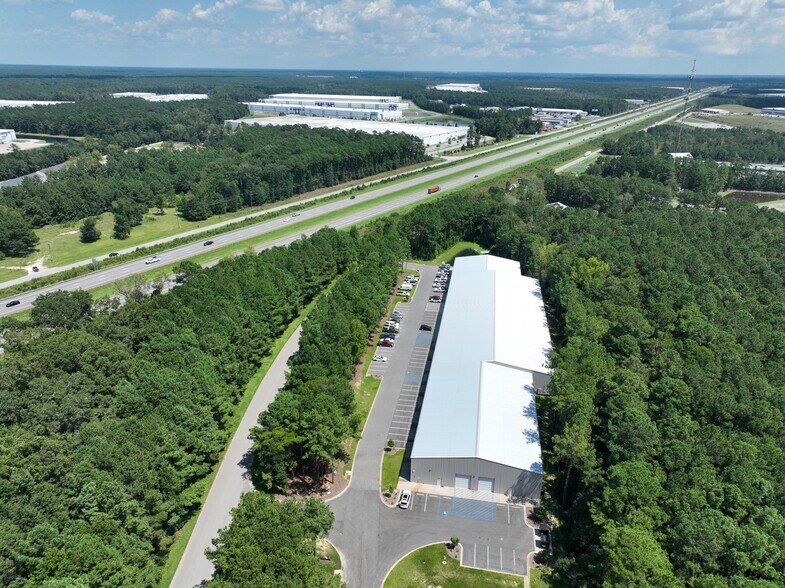 1056 Business Park Rd, Summerville, SC à louer - Photo de l’immeuble – Image 2 sur 11