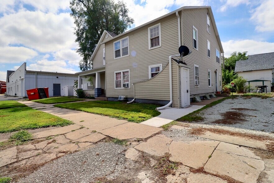 335 W 6th St, Fremont, NE à vendre - Photo de l’immeuble – Image 2 sur 16