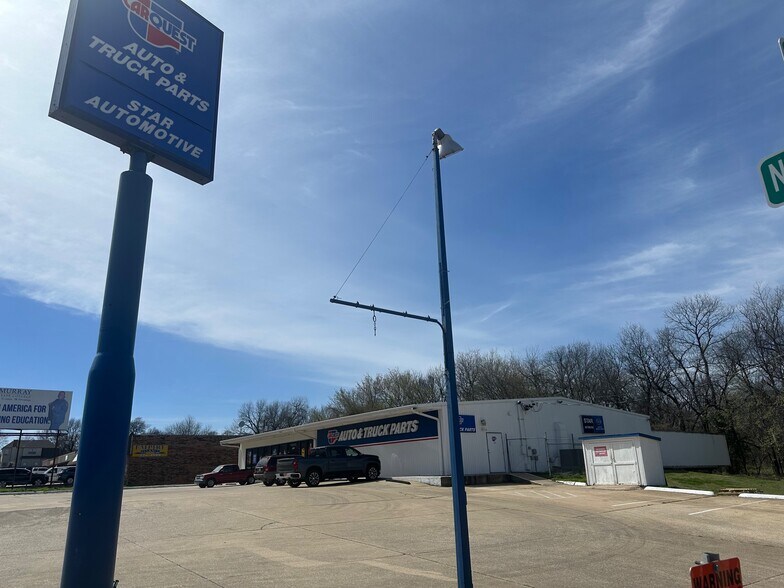 1017 N Washington St, Ardmore, OK à vendre - Photo de l’immeuble – Image 3 sur 24
