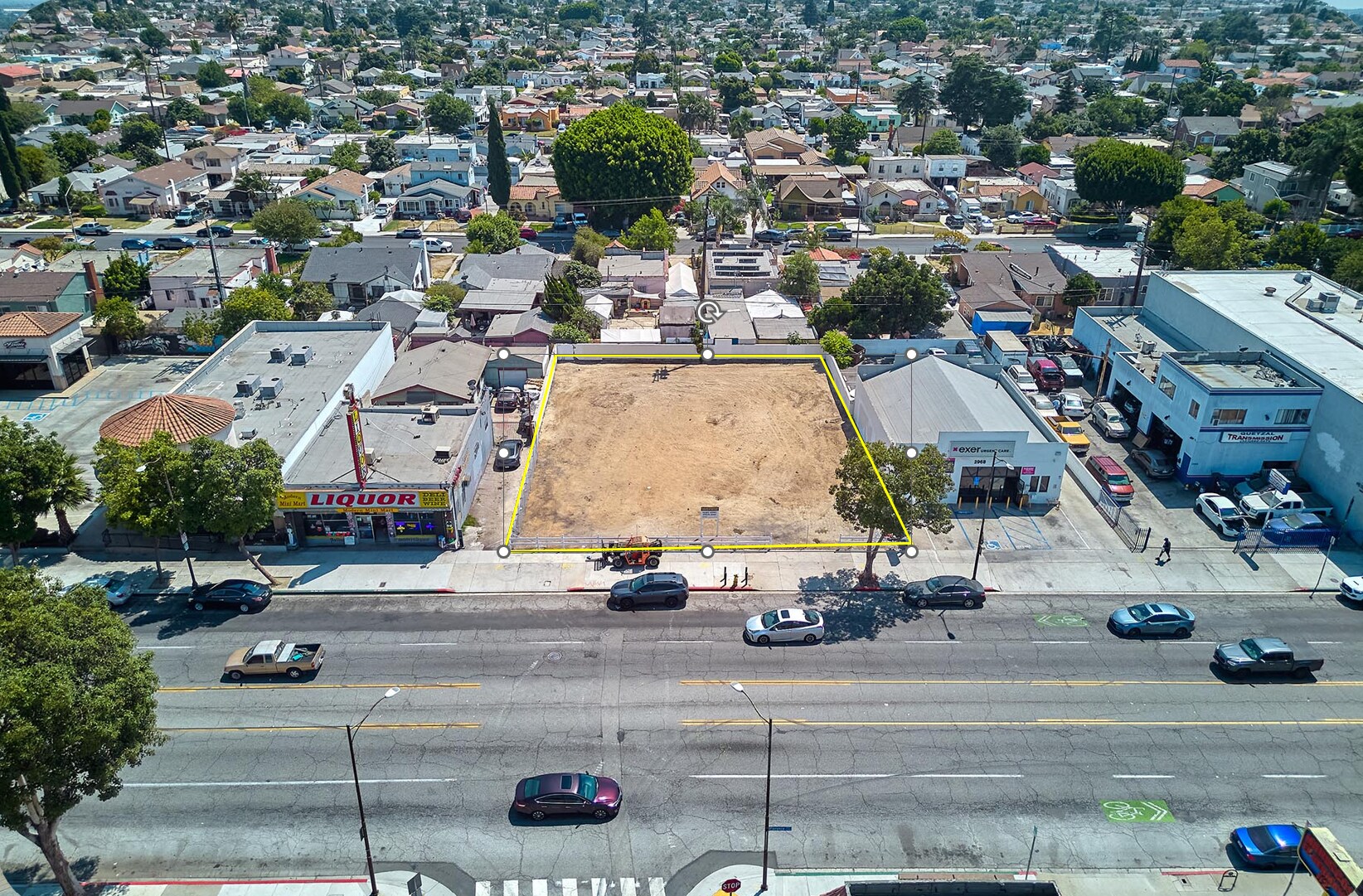 2974 E Florence Ave, Huntington Park, CA à vendre Photo principale– Image 1 sur 15