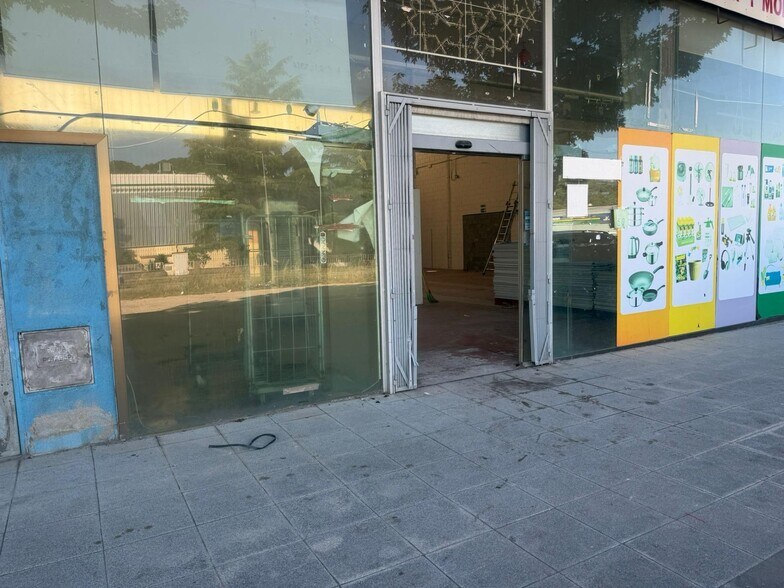 Local commercial dans Sant Pere de Vilamajor, Barcelona à louer - Photo de l’immeuble – Image 3 sur 7