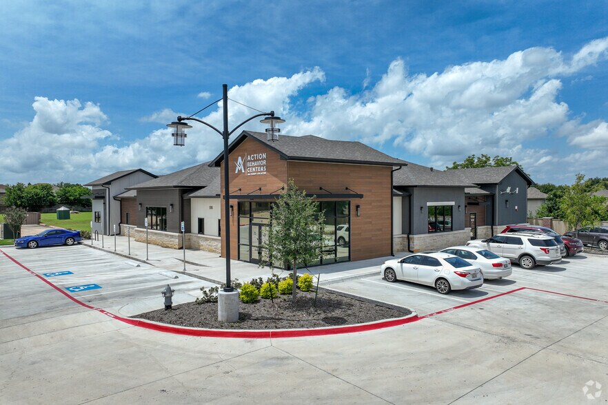 516 W Bonds Ranch Rd, Fort Worth, TX à vendre - Photo de l’immeuble – Image 2 sur 6