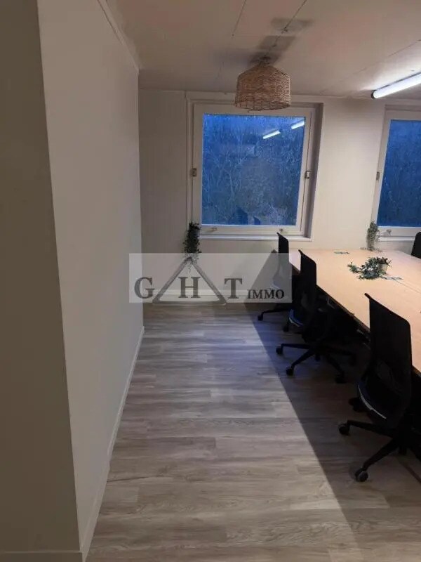 Plus de détails pour Bureau à vendre