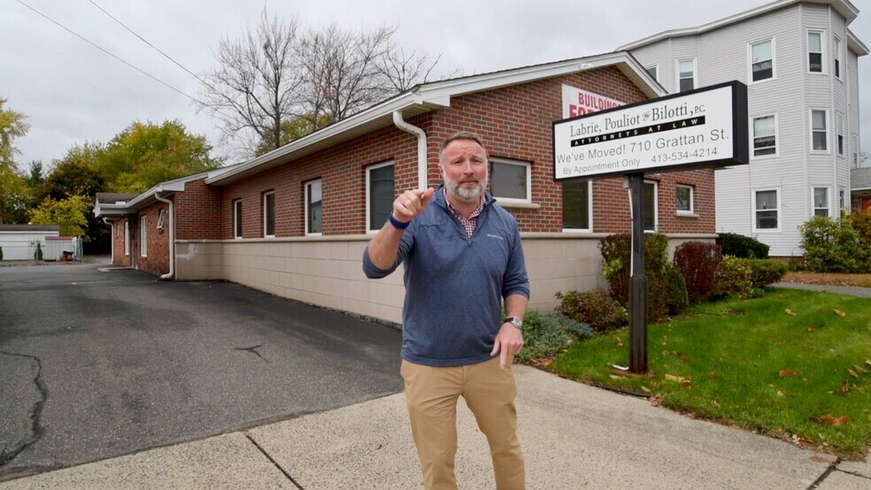 641 Grattan St, Chicopee, MA à louer - Vidéo sur l’annonce professionnelle – Image 2 sur 28