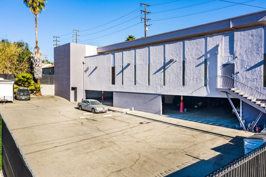 333 Centinela Ave, Inglewood, CA à louer - Photo de l’immeuble – Image 3 sur 8