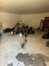 5438-5440 Monte Vista St, Los Angeles, CA à louer Photo intérieure– Image 1 sur 4