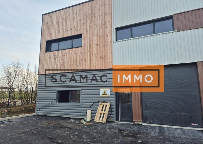 Industriel/Logistique dans Viarmes à louer - Photo de l’immeuble – Image 3 sur 5