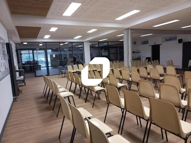 Plus de détails pour Local commercial à vendre