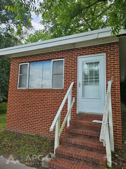 303 Bunn Rd, Louisburg, NC à vendre - Photo principale – Image 2 sur 2