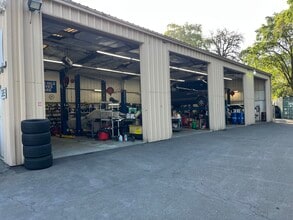 30-36 Mill St, Healdsburg, CA à louer Photo intérieure– Image 2 sur 7