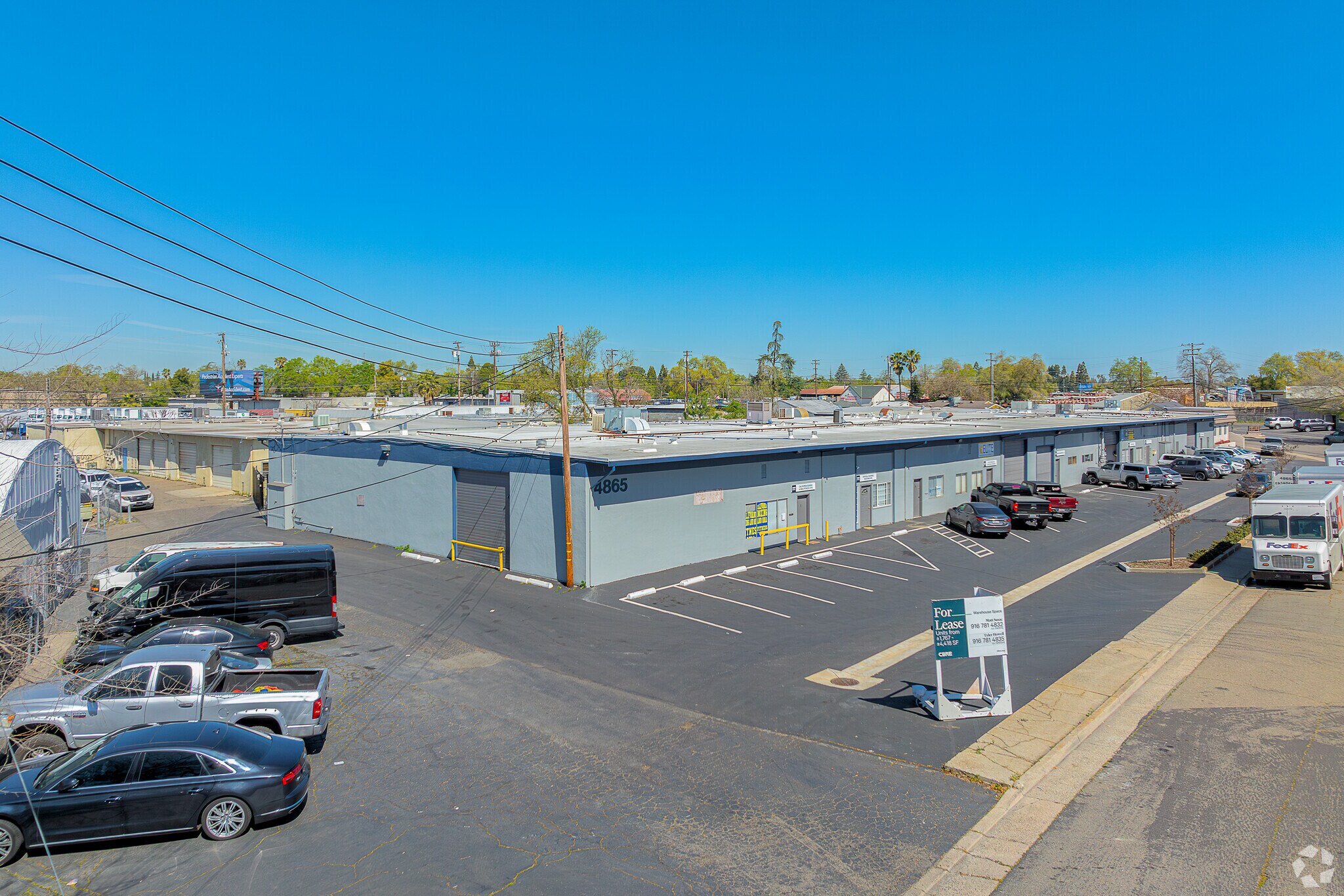 4865 Pasadena Ave, Sacramento, CA à louer Photo principale– Image 1 sur 10