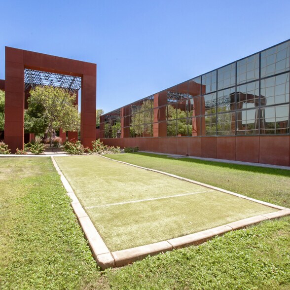 10000 N 31st Ave, Phoenix, AZ à louer - Photo de l’immeuble – Image 3 sur 10