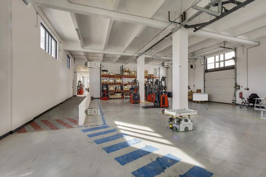 Local d’activités dans Ivry-sur-Seine à louer - Photo de l’immeuble – Image 3 sur 28