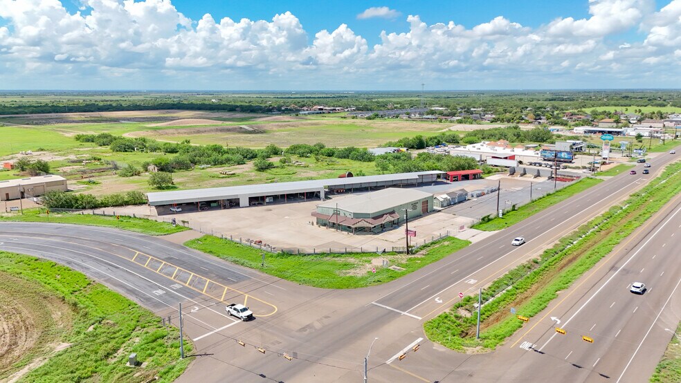 2400 Expressway 83, Penitas, TX à vendre - Photo principale – Image 1 sur 15