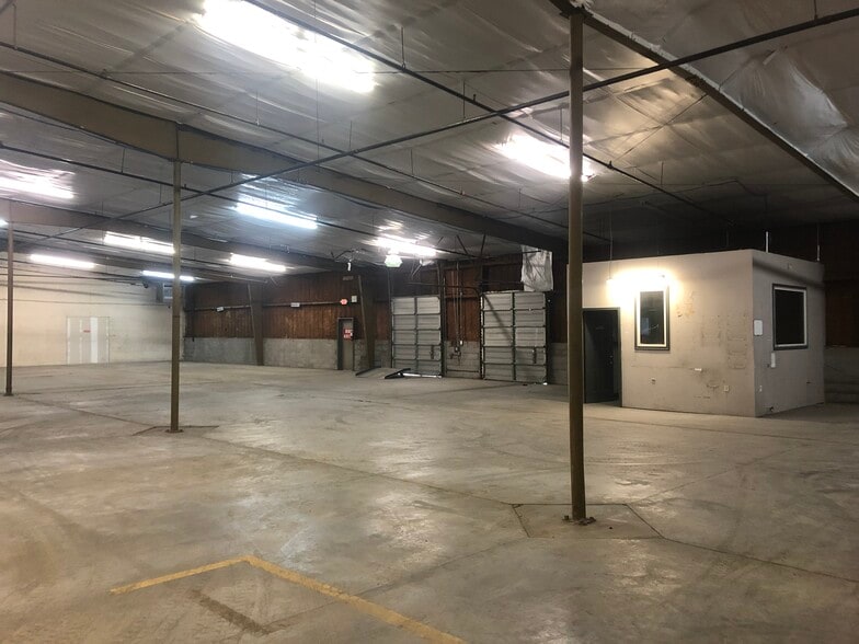 5227 Middlebrook Pike, Knoxville, TN à louer - Photo intérieure – Image 3 sur 5