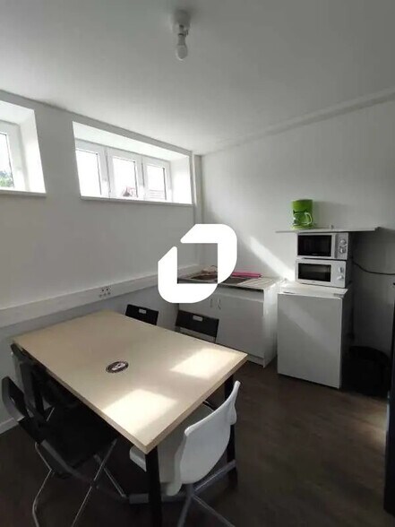 Bureau dans Orly à louer - Photo de l’immeuble – Image 3 sur 6