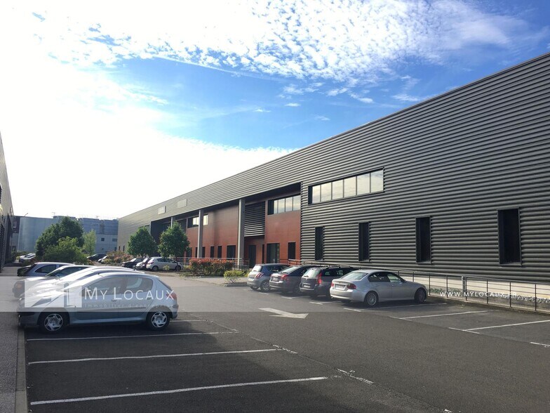 Industriel/Logistique dans Gonesse à louer - Photo de l’immeuble – Image 2 sur 4
